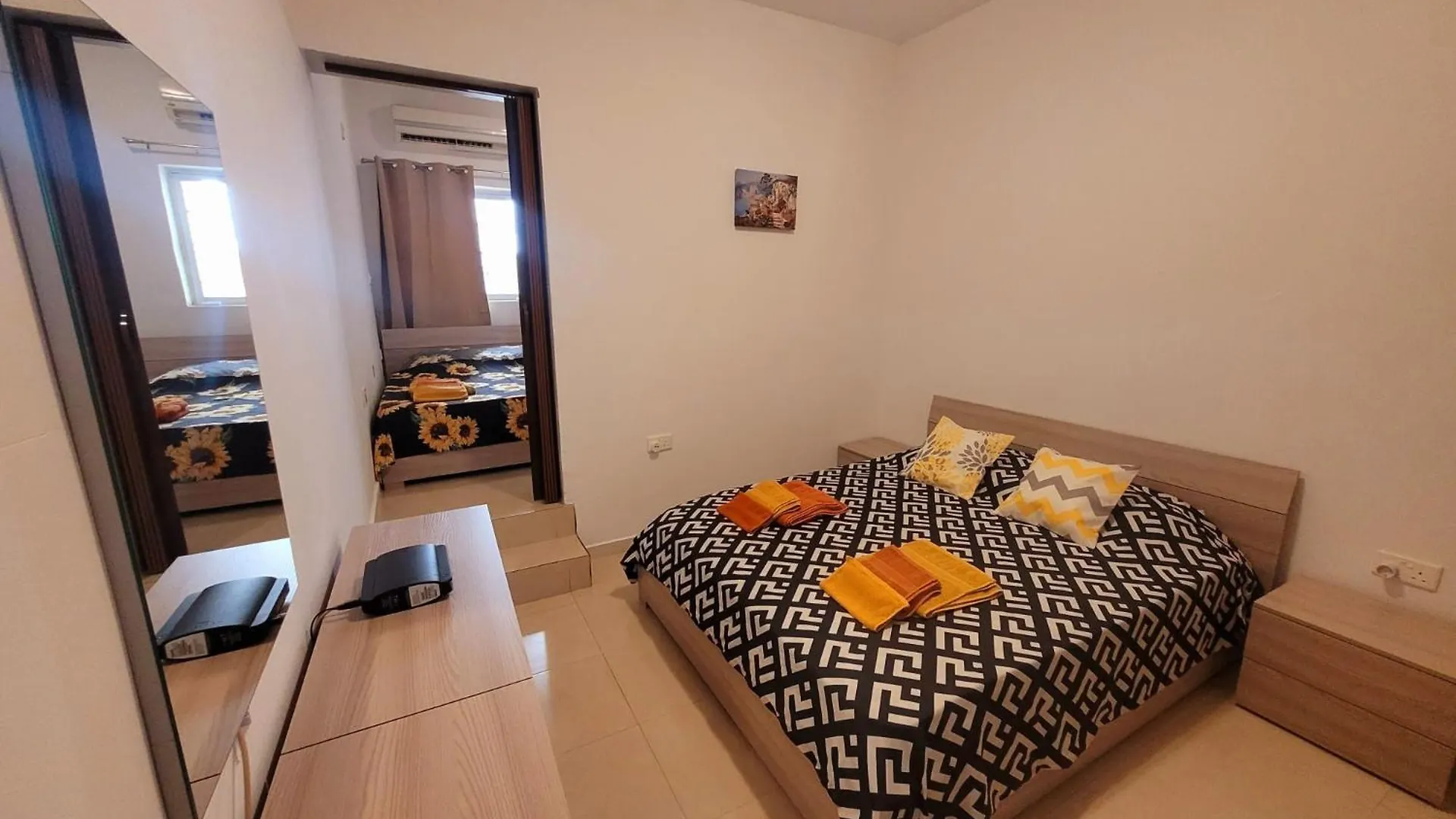 Apartment Sunflower Maltese House In Sliema Malta